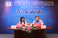 嘉宾与主持人.jpg